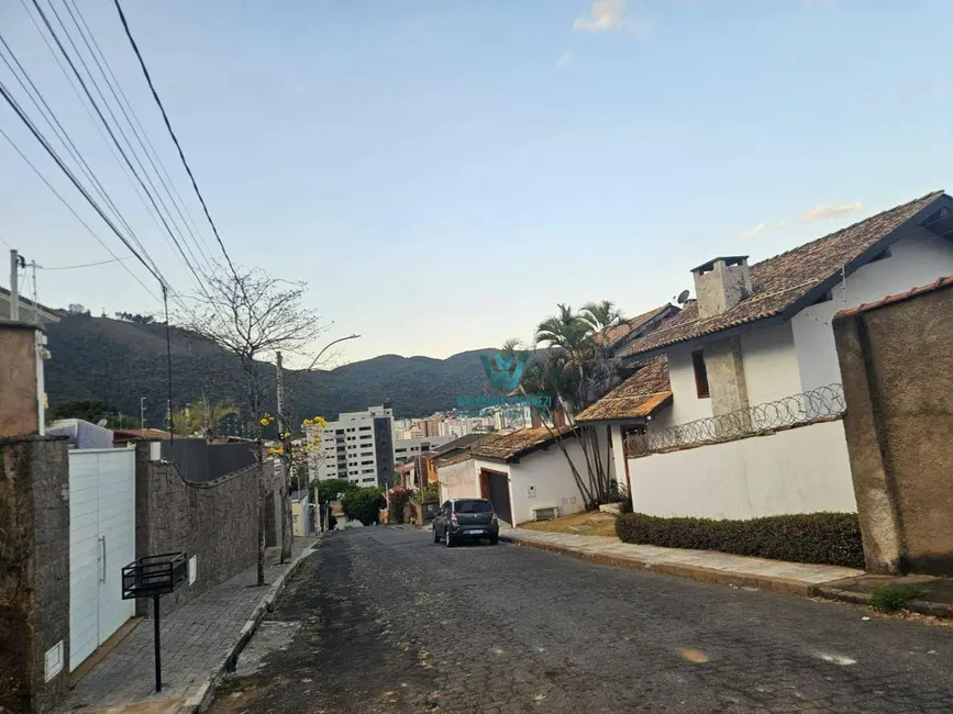 Foto 2 de Terreno / Lote à venda, 350m2 em Vila Bela, Pocos De Caldas - MG