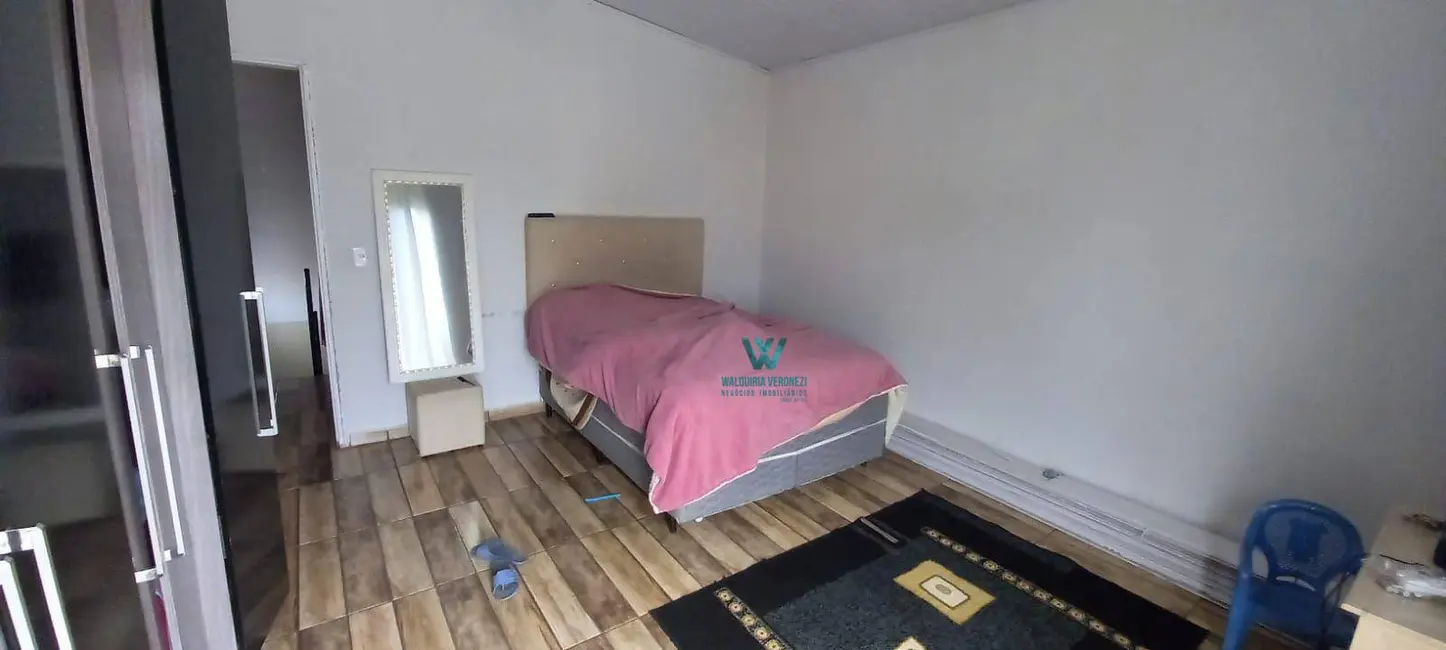 Casa com 4 quartos à venda, 178m2 em Jardim Aeroporto, Pocos De Caldas - MG - imagem 9 Foto 9 de Casa com 4 quartos à venda, 178m2 em Jardim Aeroporto, Pocos De Caldas - MG