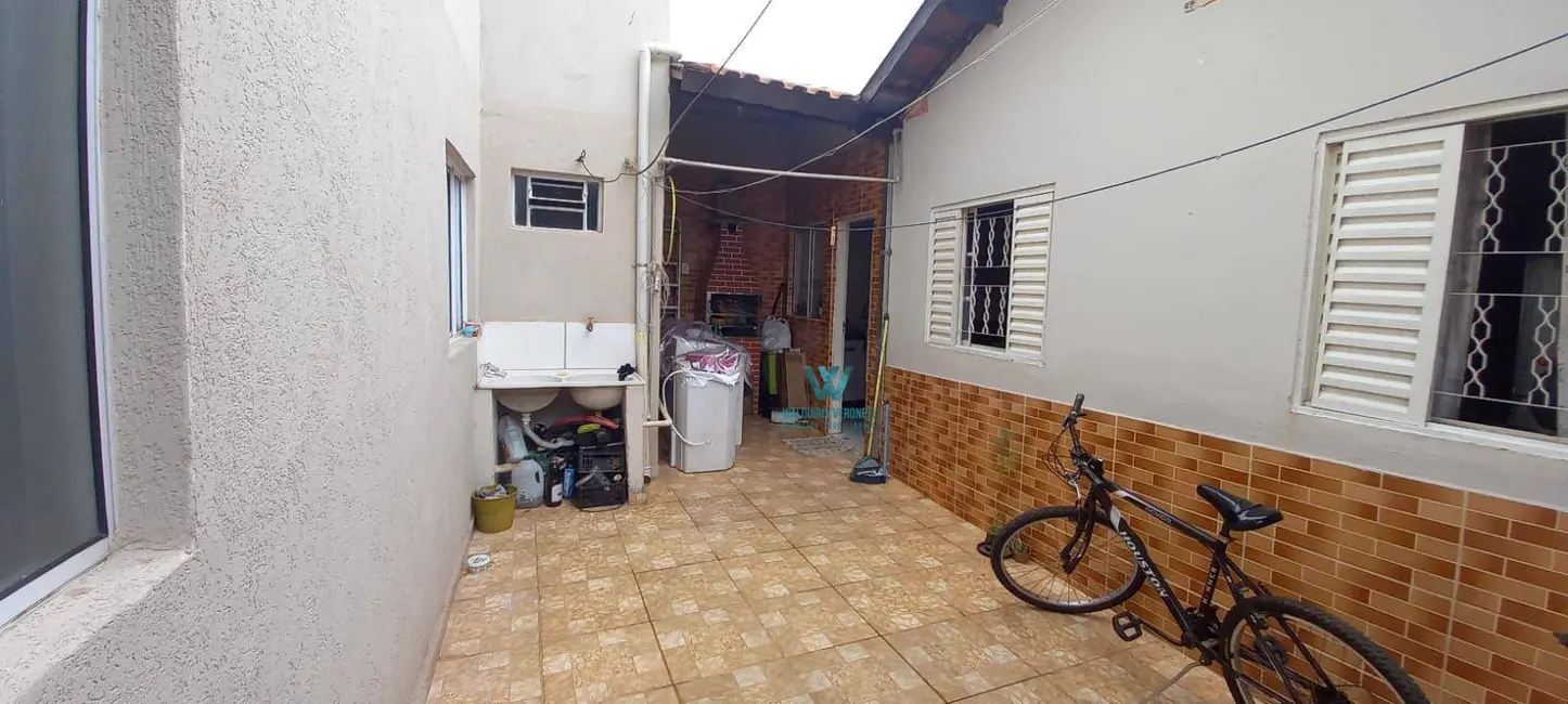 Casa com 4 quartos à venda, 178m2 em Jardim Aeroporto, Pocos De Caldas - MG - imagem 8 Foto 8 de Casa com 4 quartos à venda, 178m2 em Jardim Aeroporto, Pocos De Caldas - MG