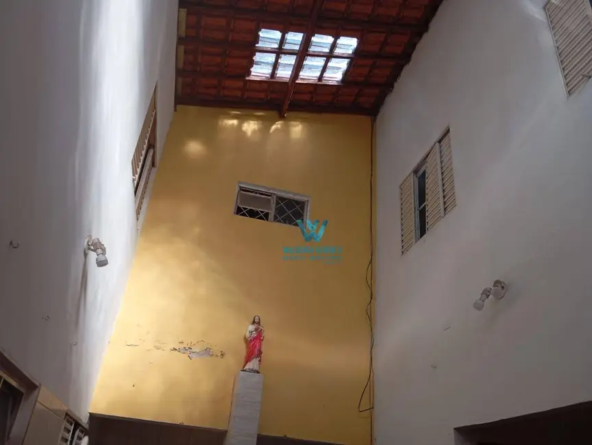 Casa com 8 quartos à venda, 160m2 em Maria Imaculada, Pocos De Caldas - MG - imagem 9 Foto 9 de Casa com 8 quartos à venda, 160m2 em Maria Imaculada, Pocos De Caldas - MG