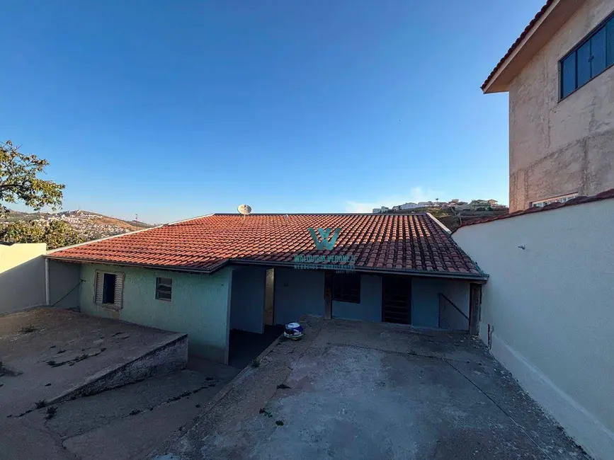Foto 1 de Casa com 2 quartos à venda e para alugar, 319m2 em Santa Ângela, Pocos De Caldas - MG