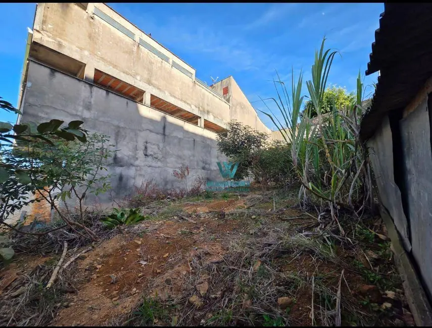 Terreno / Lote à venda, 305m2 em Jardim Ipê, Pocos De Caldas - MG - imagem 2 Foto 2 de Terreno / Lote à venda, 305m2 em Jardim Ipê, Pocos De Caldas - MG