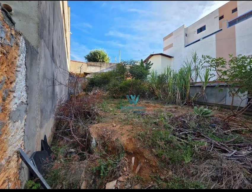 Terreno / Lote à venda, 305m2 em Jardim Ipê, Pocos De Caldas - MG - imagem 3 Foto 3 de Terreno / Lote à venda, 305m2 em Jardim Ipê, Pocos De Caldas - MG