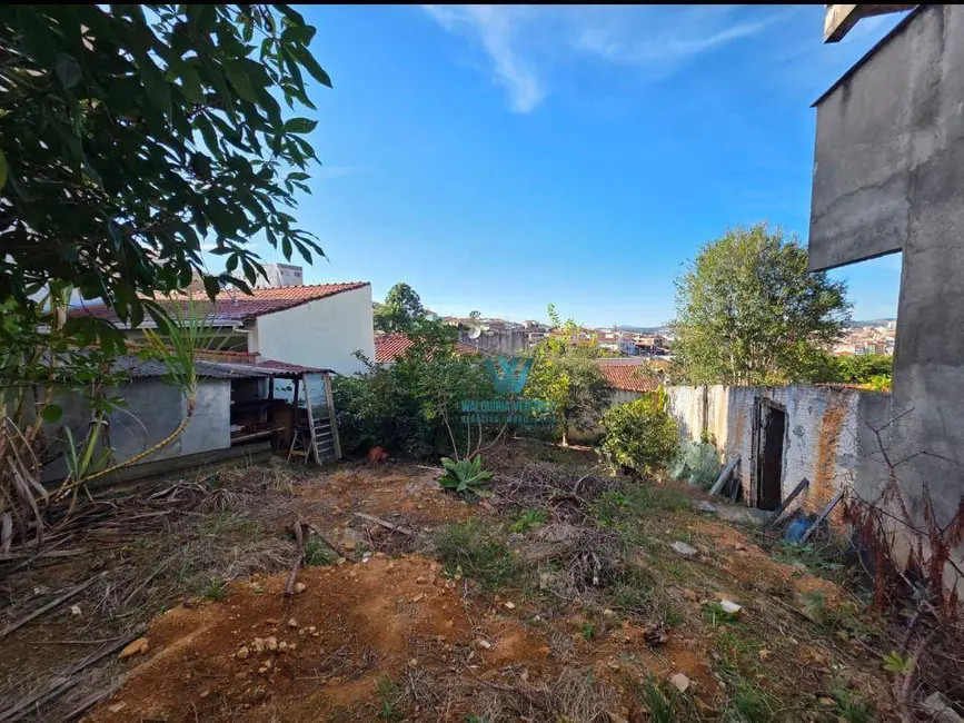 Terreno / Lote à venda, 305m2 em Jardim Ipê, Pocos De Caldas - MG - imagem 1 Foto 1 de Terreno / Lote à venda, 305m2 em Jardim Ipê, Pocos De Caldas - MG