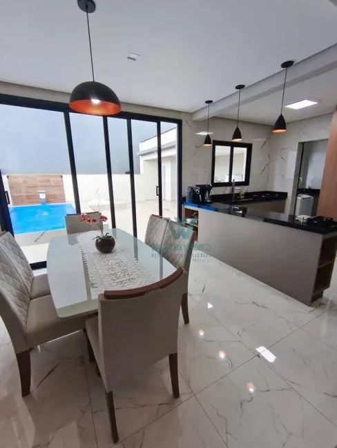 Casa com 4 quartos à venda, 196m2 em Jardim Europa, Pocos De Caldas - MG - imagem 1 Foto 1 de Casa com 4 quartos à venda, 196m2 em Jardim Europa, Pocos De Caldas - MG