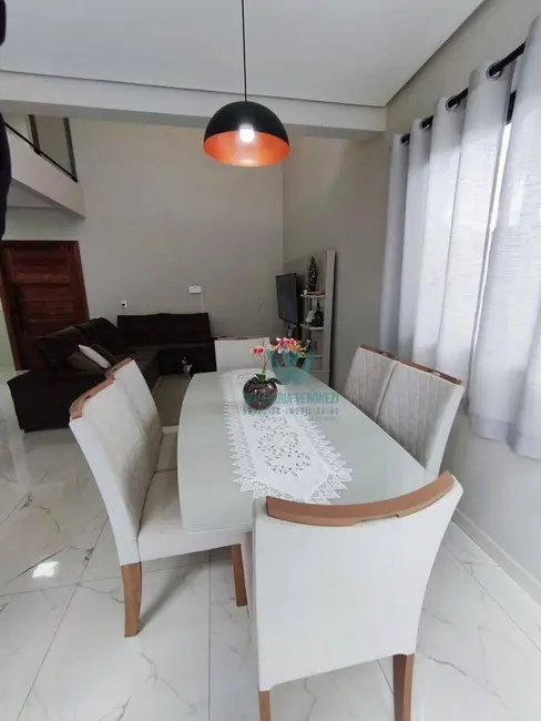 Casa com 4 quartos à venda, 196m2 em Jardim Europa, Pocos De Caldas - MG - imagem 3 Foto 3 de Casa com 4 quartos à venda, 196m2 em Jardim Europa, Pocos De Caldas - MG