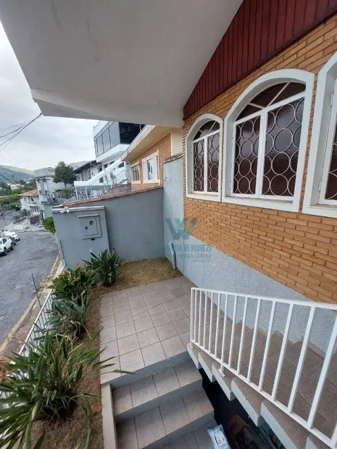 Casa com 3 quartos à venda, 400m2 em Funcionários, Pocos De Caldas - MG - imagem 3 Foto 3 de Casa com 3 quartos à venda, 400m2 em Funcionários, Pocos De Caldas - MG