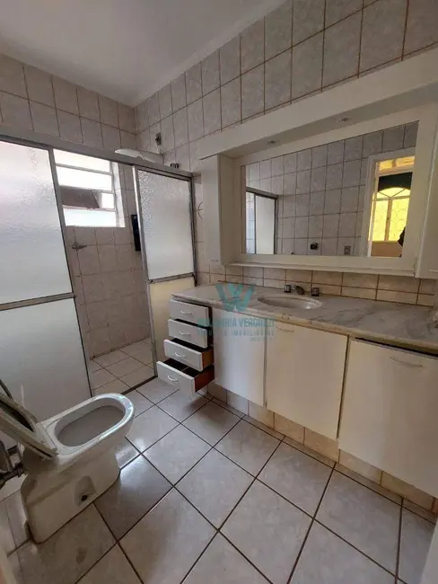 Casa com 3 quartos à venda, 400m2 em Funcionários, Pocos De Caldas - MG - imagem 8 Foto 8 de Casa com 3 quartos à venda, 400m2 em Funcionários, Pocos De Caldas - MG