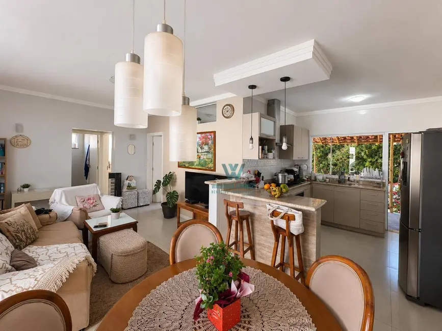 Foto 4 de Casa com 3 quartos à venda, 220m2 em Jardim Cascatinha, Pocos De Caldas - MG
