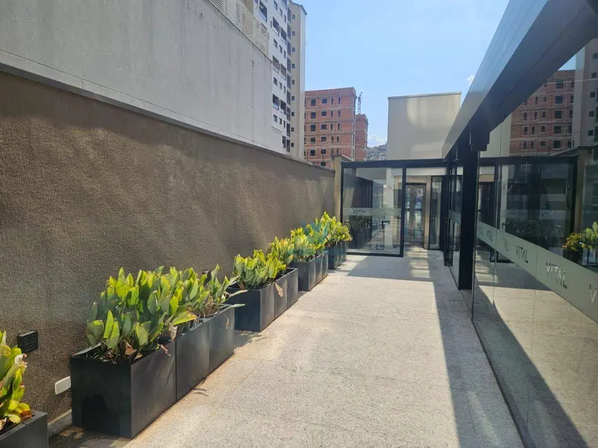 Kitnet com 1 quarto à venda, 45m2 em Centro, Pocos De Caldas - MG - imagem 2 Foto 2 de Kitnet com 1 quarto à venda, 45m2 em Centro, Pocos De Caldas - MG