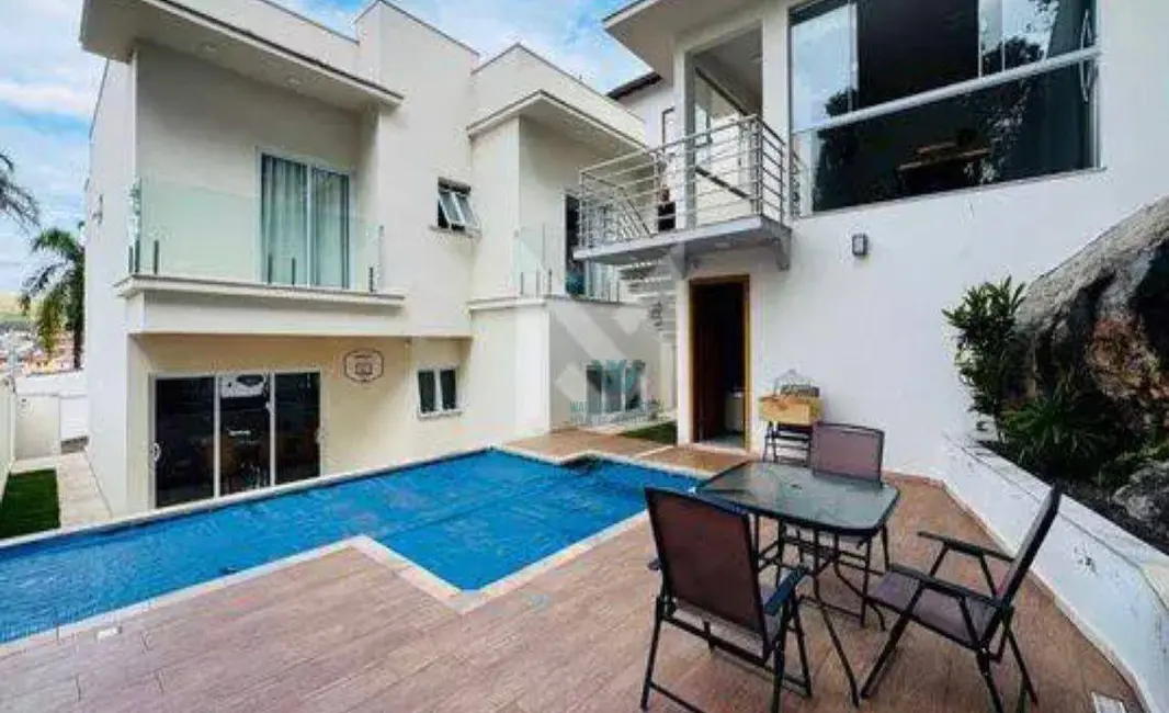 Casa com 4 quartos à venda, 300m2 em Vila Bela, Pocos De Caldas - MG - imagem 4 Foto 4 de Casa com 4 quartos à venda, 300m2 em Vila Bela, Pocos De Caldas - MG