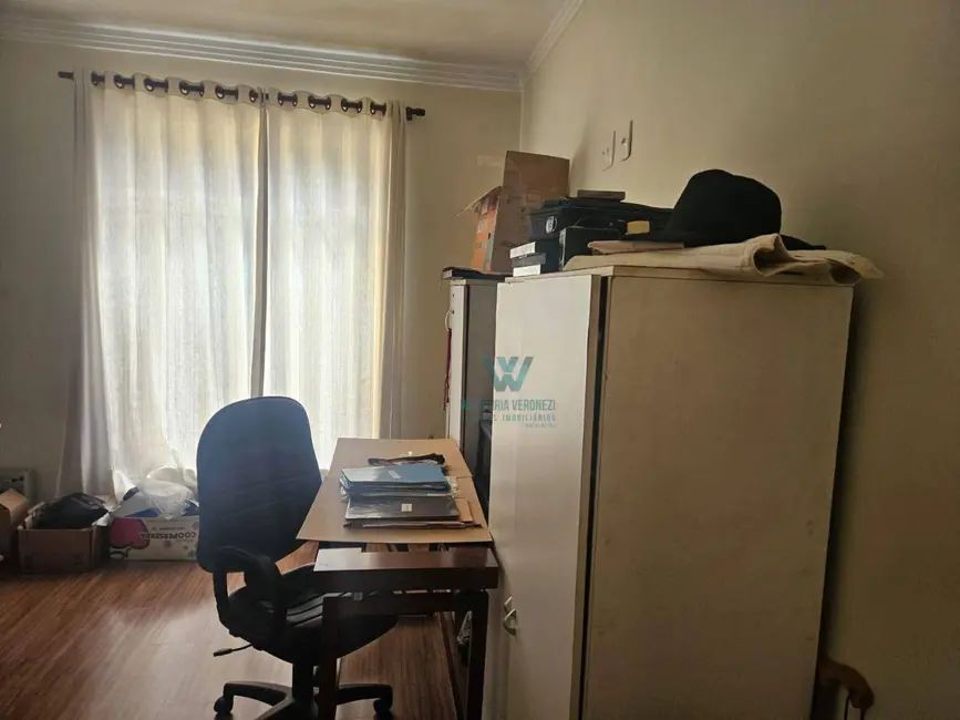 Casa com 3 quartos à venda, 250m2 em Jardim Centenário, Pocos De Caldas - MG - imagem 8 Foto 8 de Casa com 3 quartos à venda, 250m2 em Jardim Centenário, Pocos De Caldas - MG