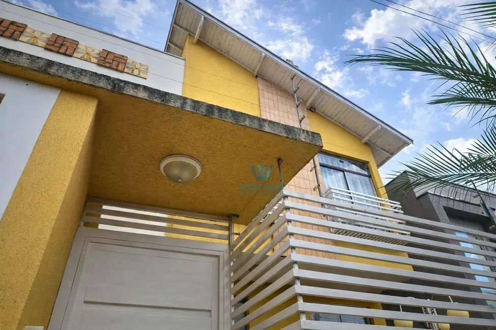 Casa com 3 quartos à venda, 250m2 em Jardim Centenário, Pocos De Caldas - MG - imagem 1 Foto 1 de Casa com 3 quartos à venda, 250m2 em Jardim Centenário, Pocos De Caldas - MG