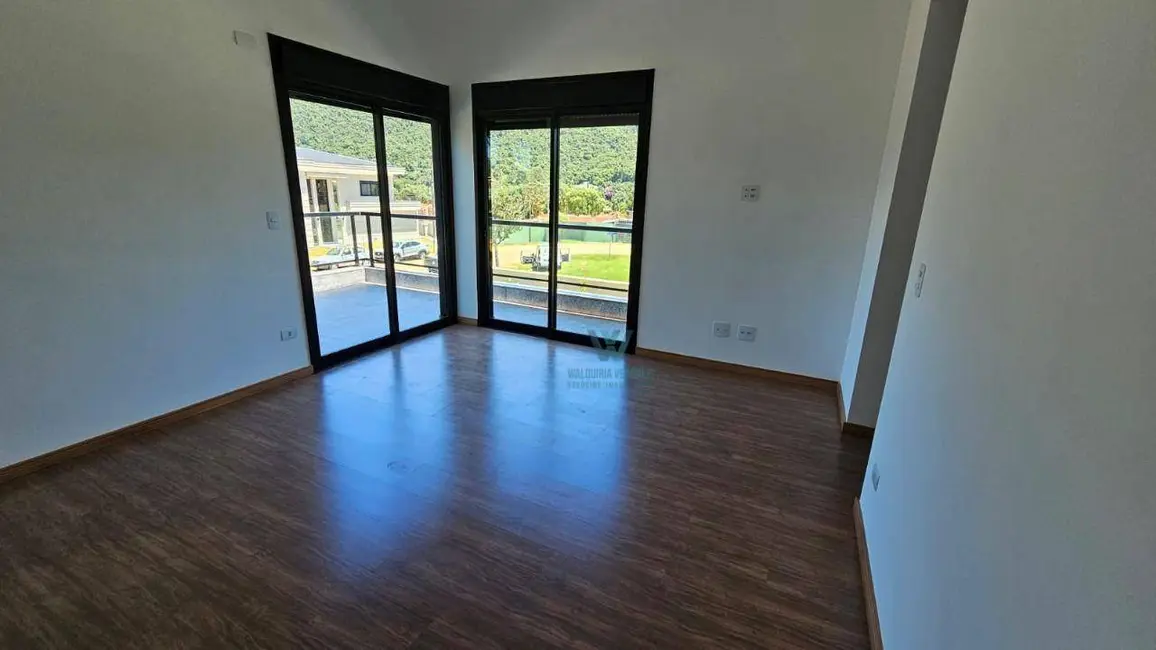 Casa com 3 quartos à venda, 748m2 em Bortolan Norte I, Pocos De Caldas - MG - imagem 9 Foto 9 de Casa com 3 quartos à venda, 748m2 em Bortolan Norte I, Pocos De Caldas - MG