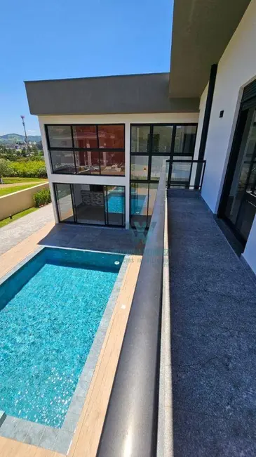 Casa com 3 quartos à venda, 748m2 em Bortolan Norte I, Pocos De Caldas - MG - imagem 5 Foto 5 de Casa com 3 quartos à venda, 748m2 em Bortolan Norte I, Pocos De Caldas - MG