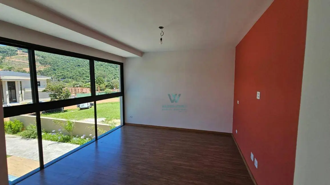 Casa com 3 quartos à venda, 748m2 em Bortolan Norte I, Pocos De Caldas - MG - imagem 8 Foto 8 de Casa com 3 quartos à venda, 748m2 em Bortolan Norte I, Pocos De Caldas - MG