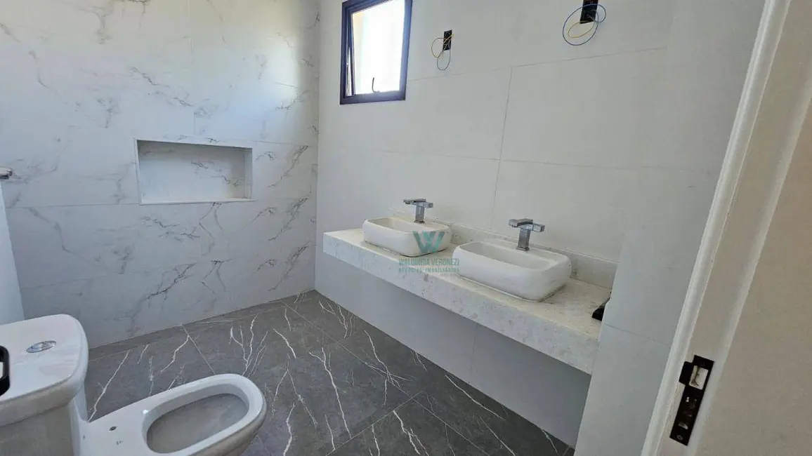 Casa com 3 quartos à venda, 748m2 em Bortolan Norte I, Pocos De Caldas - MG - imagem 3 Foto 3 de Casa com 3 quartos à venda, 748m2 em Bortolan Norte I, Pocos De Caldas - MG