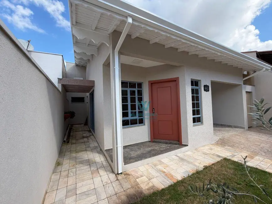 Foto 2 de Casa de Condomínio com 3 quartos à venda, 314m2 em Santa Ângela, Pocos De Caldas - MG