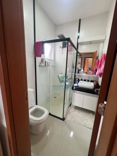 Casa de Condomínio com 3 quartos à venda, 250m2 em Santa Ângela, Pocos De Caldas - MG - imagem 8 Foto 8 de Casa de Condomínio com 3 quartos à venda, 250m2 em Santa Ângela, Pocos De Caldas - MG