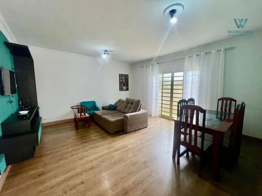 Foto 4 de Casa com 3 quartos à venda, 300m2 em Estância Poços de Caldas, Pocos De Caldas - MG