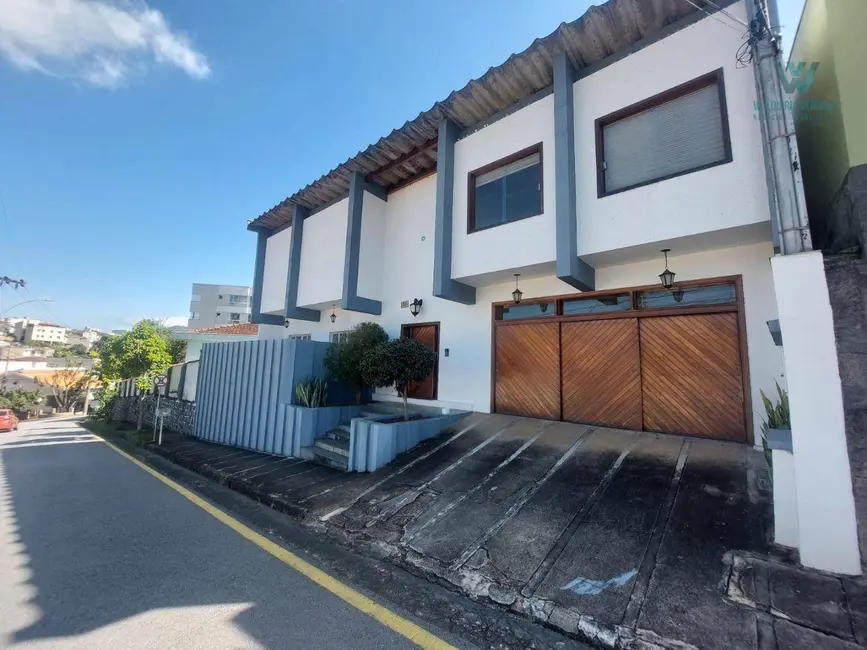 Foto 1 de Casa com 4 quartos à venda, 387m2 em Parque Vivaldi Leite Ribeiro, Pocos De Caldas - MG