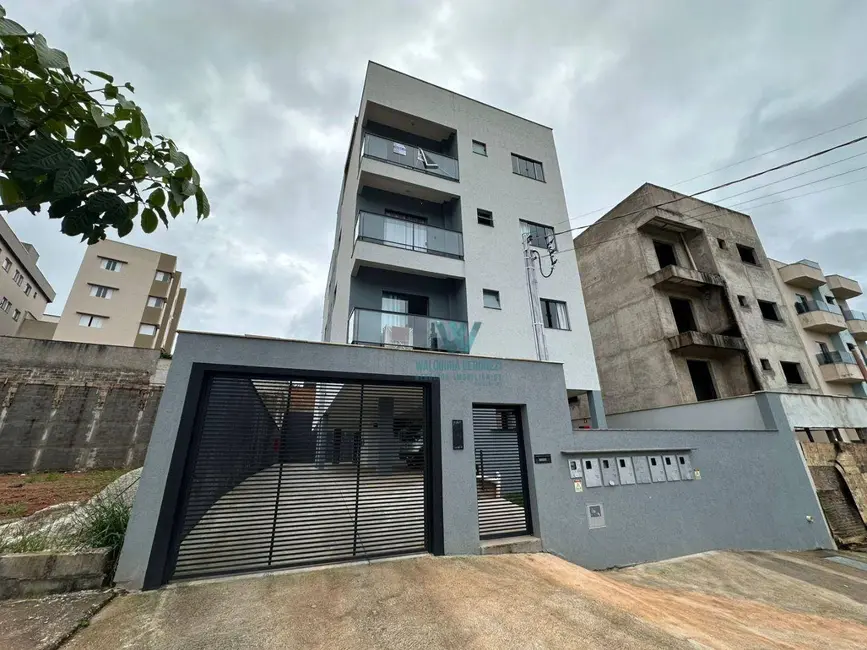 Foto 2 de Apartamento com 2 quartos à venda, 105m2 em Parque Pinheiros, Pocos De Caldas - MG