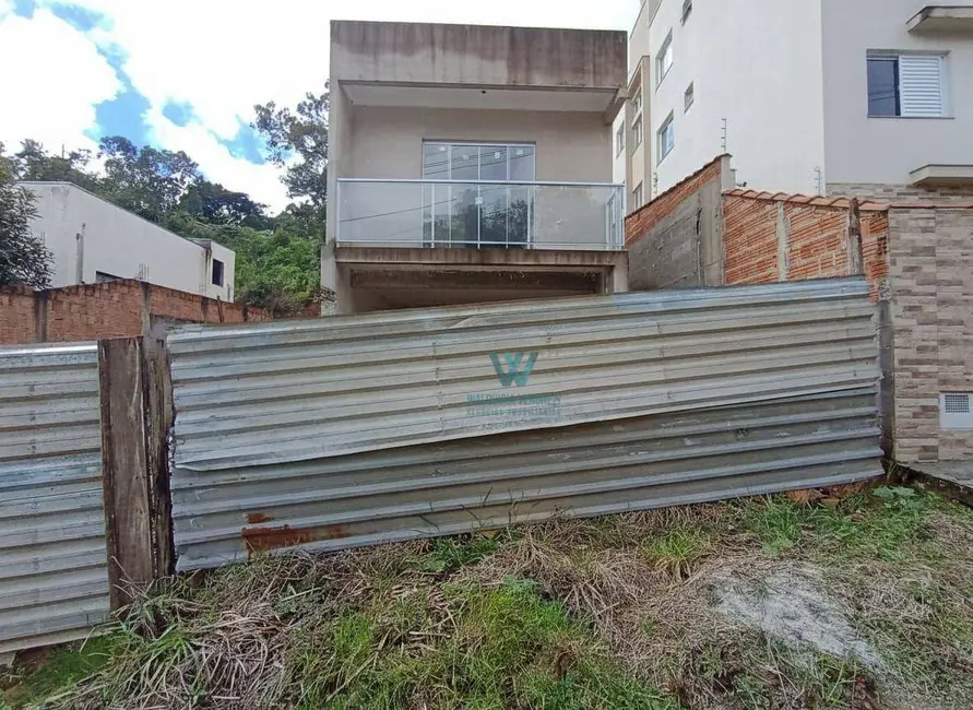 Foto 1 de Casa com 2 quartos à venda, 157m2 em Jardim Bandeirantes, Pocos De Caldas - MG