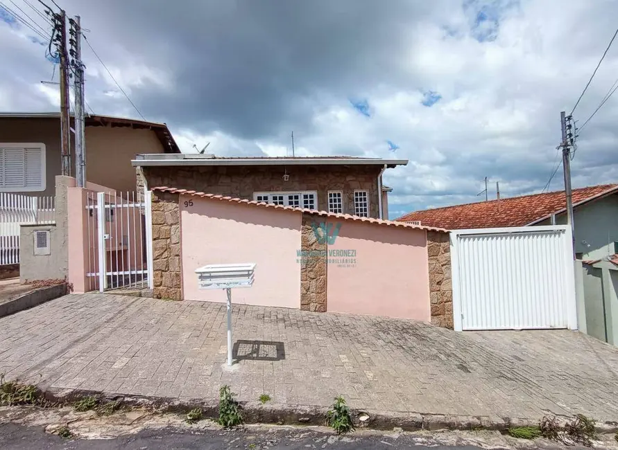 Foto 1 de Casa com 3 quartos à venda, 267m2 em Jardim Ipê, Pocos De Caldas - MG