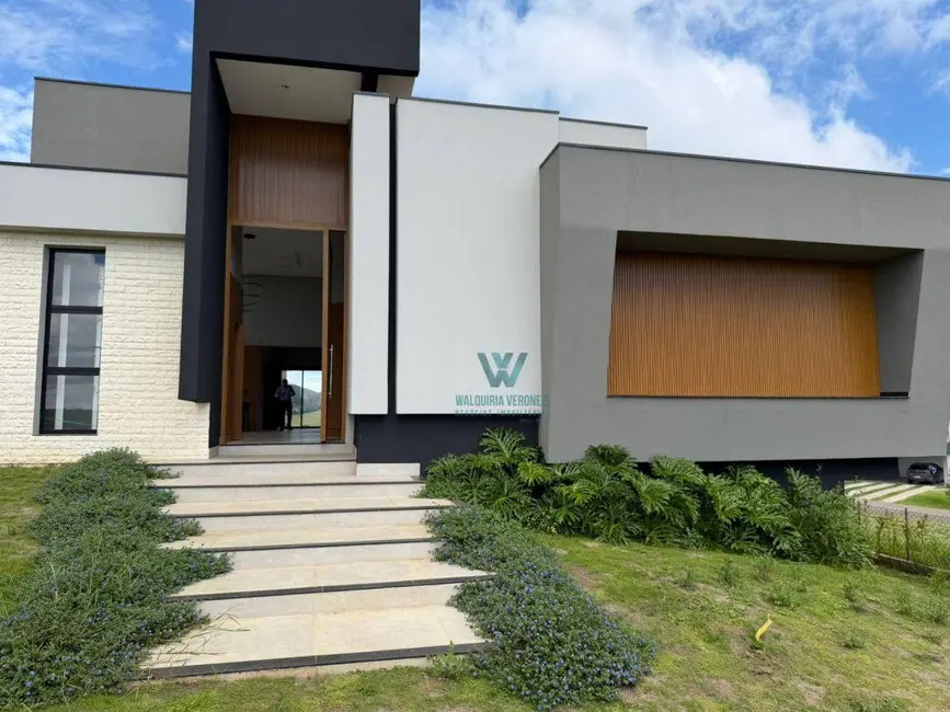 Foto 3 de Casa com 4 quartos à venda, 600m2 em Condomínio Morada das Flores, Pocos De Caldas - MG