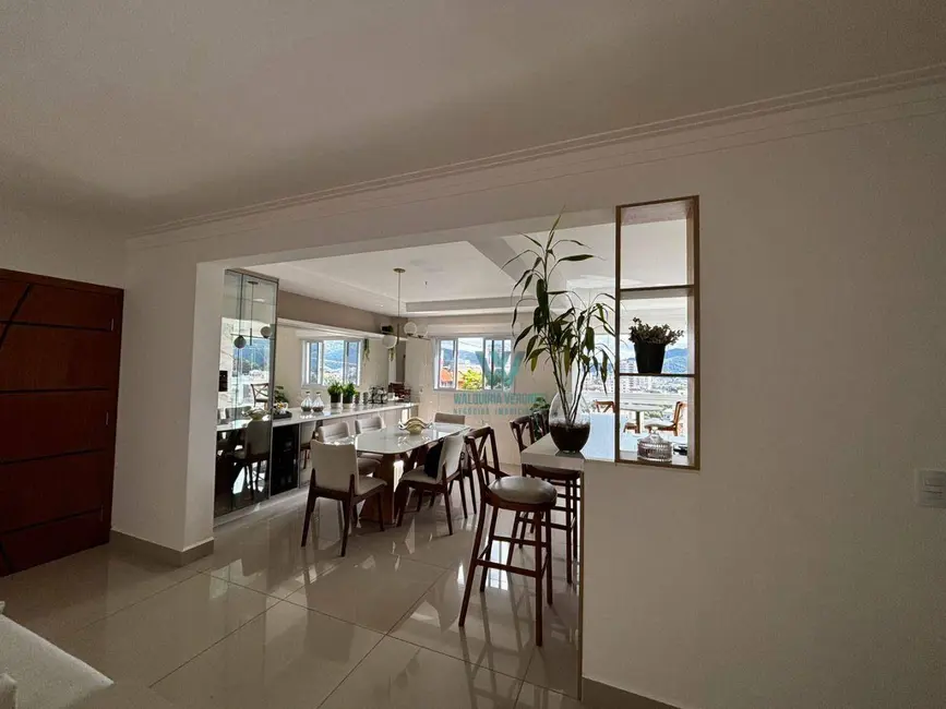 Foto 8 de Apartamento com 3 quartos para alugar, 170m2 em Jardim Carolina, Pocos De Caldas - MG