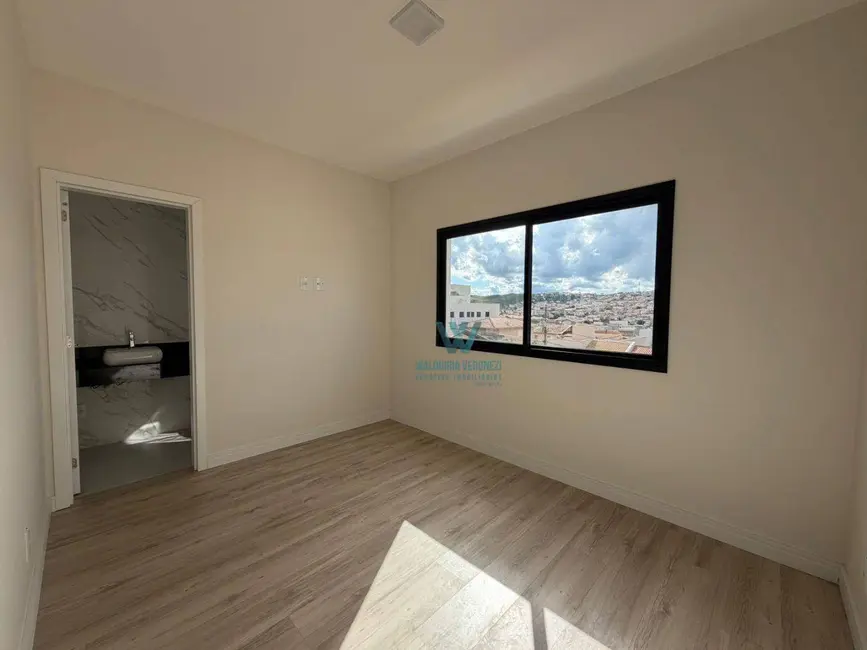 Foto 1 de Apartamento com 3 quartos à venda, 74m2 em Jardim das Hortênsias, Pocos De Caldas - MG