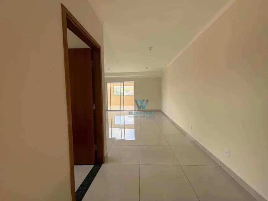 Sobrado com 3 quartos à venda, 120m2 em Santa Ângela IV, Pocos De Caldas - MG - imagem 8 Foto 8 de Sobrado com 3 quartos à venda, 120m2 em Santa Ângela IV, Pocos De Caldas - MG
