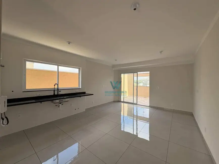 Sobrado com 3 quartos à venda, 120m2 em Santa Ângela IV, Pocos De Caldas - MG - imagem 9 Foto 9 de Sobrado com 3 quartos à venda, 120m2 em Santa Ângela IV, Pocos De Caldas - MG