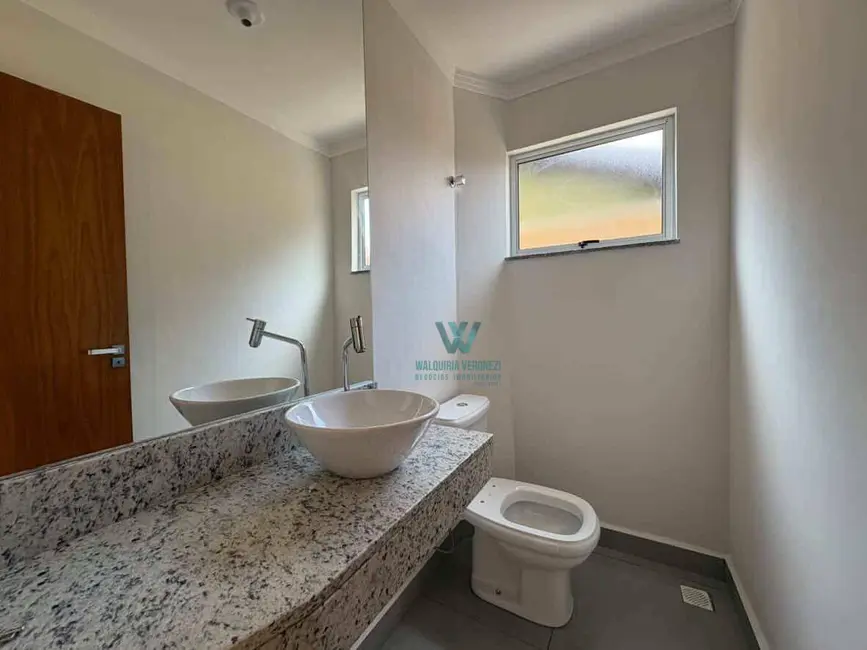 Sobrado com 3 quartos à venda, 120m2 em Santa Ângela IV, Pocos De Caldas - MG - imagem 6 Foto 6 de Sobrado com 3 quartos à venda, 120m2 em Santa Ângela IV, Pocos De Caldas - MG