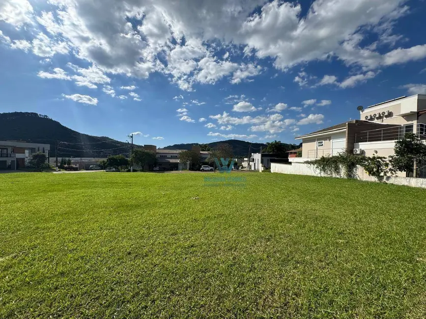 Foto 2 de Terreno / Lote à venda, 817m2 em Bortolan Norte I, Pocos De Caldas - MG