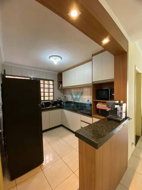 Casa com 2 quartos à venda, 300m2 em Pocos De Caldas - MG - imagem 3 Foto 3 de Casa com 2 quartos à venda, 300m2 em Pocos De Caldas - MG