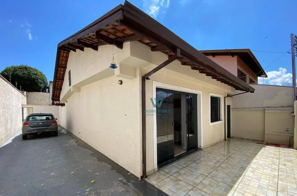 Casa com 2 quartos à venda, 300m2 em Pocos De Caldas - MG - imagem 1 Foto 1 de Casa com 2 quartos à venda, 300m2 em Pocos De Caldas - MG