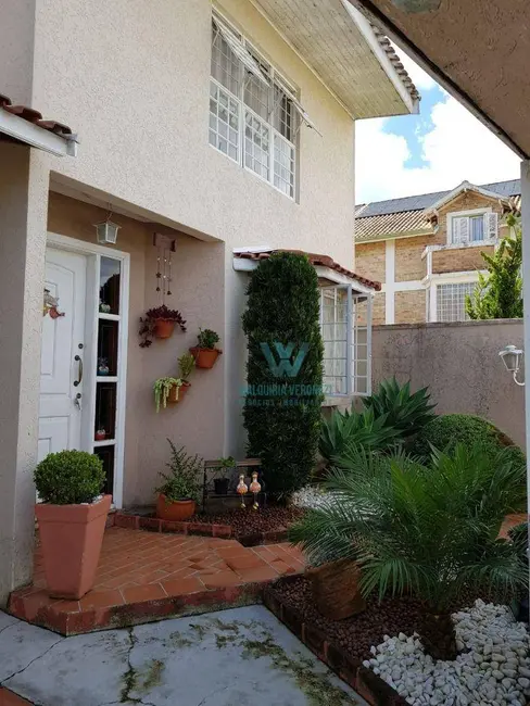 Foto 2 de Casa de Condomínio com 3 quartos à venda, 250m2 em Jardim Amaryllis, Pocos De Caldas - MG