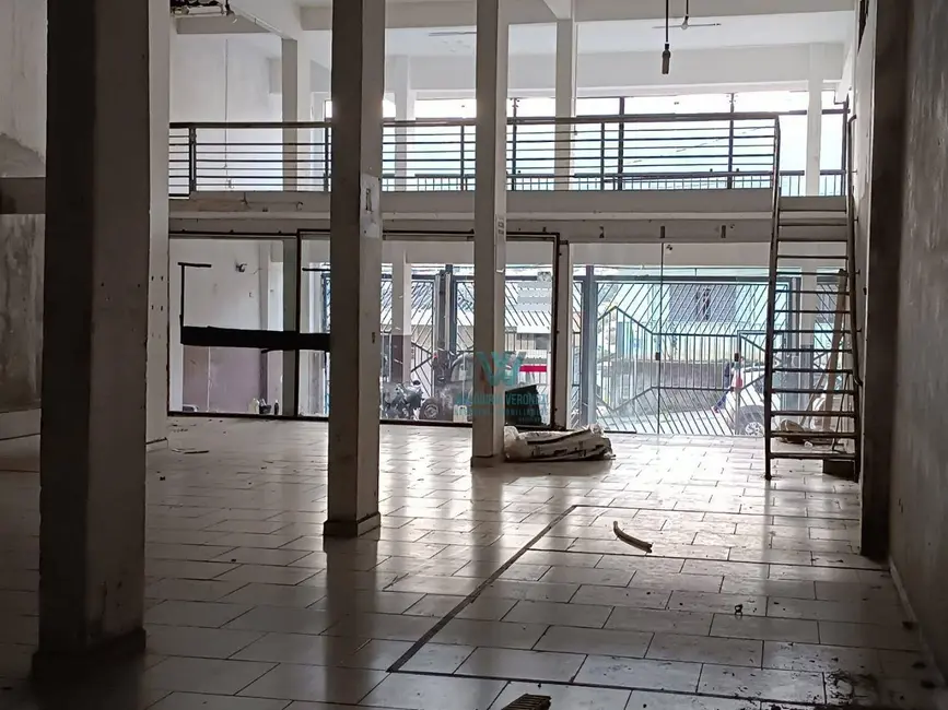 Loja para alugar, 350m2 em Centro, Pocos De Caldas - MG - imagem 5 Foto 5 de Loja para alugar, 350m2 em Centro, Pocos De Caldas - MG