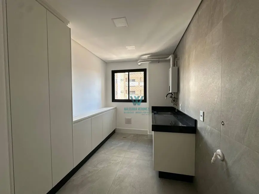 Apartamento com 3 quartos à venda, 154m2 em São Benedito, Pocos De Caldas - MG - imagem 2 Foto 2 de Apartamento com 3 quartos à venda, 154m2 em São Benedito, Pocos De Caldas - MG