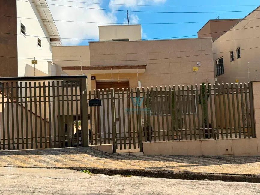 Foto 3 de Casa com 3 quartos à venda, 250m2 em Jardim Amaryllis, Pocos De Caldas - MG