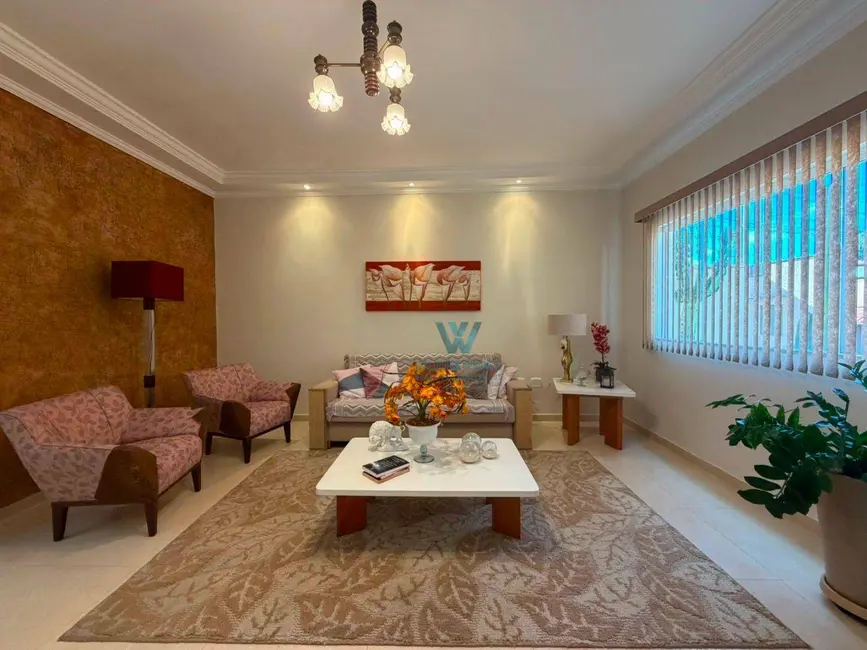 Foto 6 de Casa com 3 quartos à venda, 250m2 em Jardim Amaryllis, Pocos De Caldas - MG