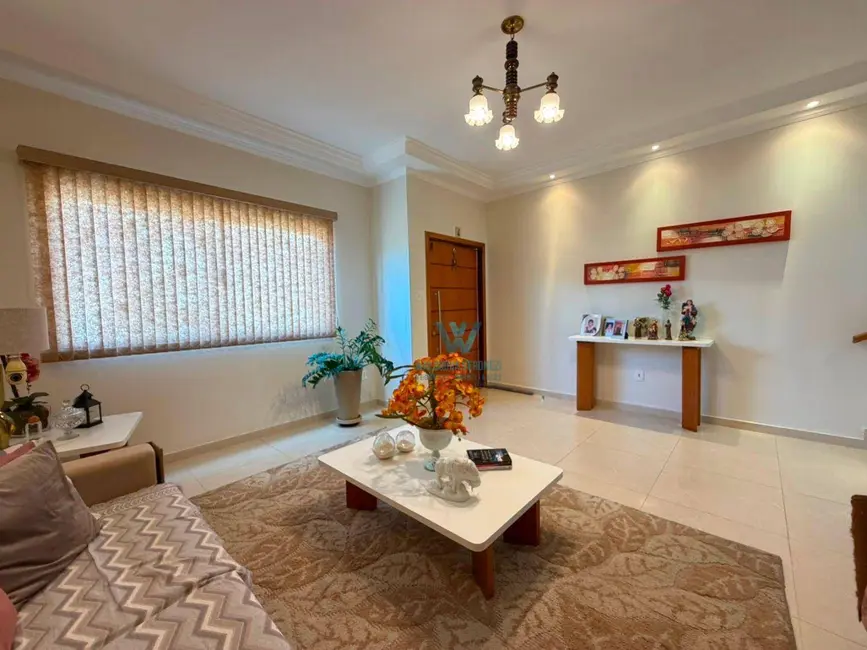 Foto 8 de Casa com 3 quartos à venda, 250m2 em Jardim Amaryllis, Pocos De Caldas - MG