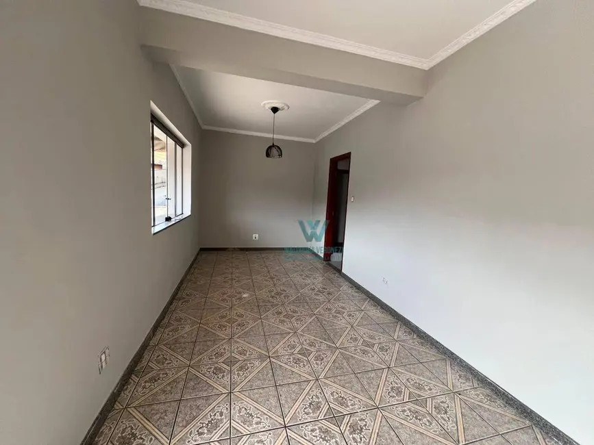 Casa com 3 quartos para alugar, 110m2 em Jardim São Paulo, Pocos De Caldas - MG - imagem 8 Foto 8 de Casa com 3 quartos para alugar, 110m2 em Jardim São Paulo, Pocos De Caldas - MG