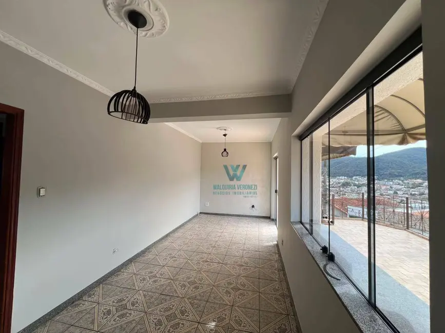 Casa com 3 quartos para alugar, 110m2 em Jardim São Paulo, Pocos De Caldas - MG - imagem 6 Foto 6 de Casa com 3 quartos para alugar, 110m2 em Jardim São Paulo, Pocos De Caldas - MG