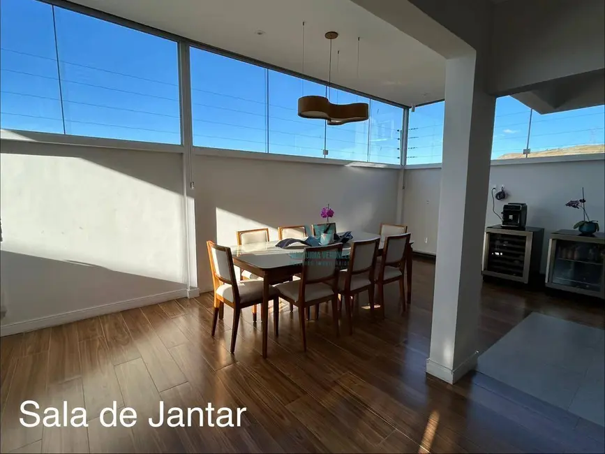 Casa de Condomínio com 3 quartos à venda, 155m2 em Pocos De Caldas - MG - imagem 5 Foto 5 de Casa de Condomínio com 3 quartos à venda, 155m2 em Pocos De Caldas - MG
