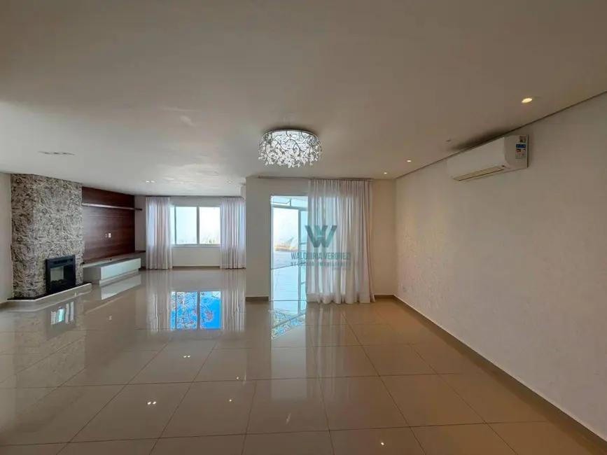 Casa de Condomínio com 4 quartos à venda, 310m2 em Village São Luiz, Pocos De Caldas - MG - imagem 6 Foto 6 de Casa de Condomínio com 4 quartos à venda, 310m2 em Village São Luiz, Pocos De Caldas - MG