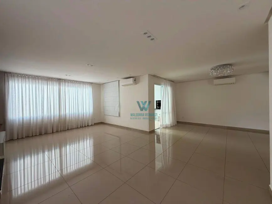 Casa de Condomínio com 4 quartos à venda, 310m2 em Village São Luiz, Pocos De Caldas - MG - imagem 5 Foto 5 de Casa de Condomínio com 4 quartos à venda, 310m2 em Village São Luiz, Pocos De Caldas - MG