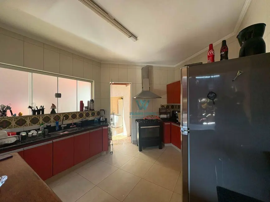 Casa de Condomínio com 3 quartos à venda, 402m2 em Condomínio Pitangueiras, Pocos De Caldas - MG - imagem 8 Foto 8 de Casa de Condomínio com 3 quartos à venda, 402m2 em Condomínio Pitangueiras, Pocos De Caldas - MG