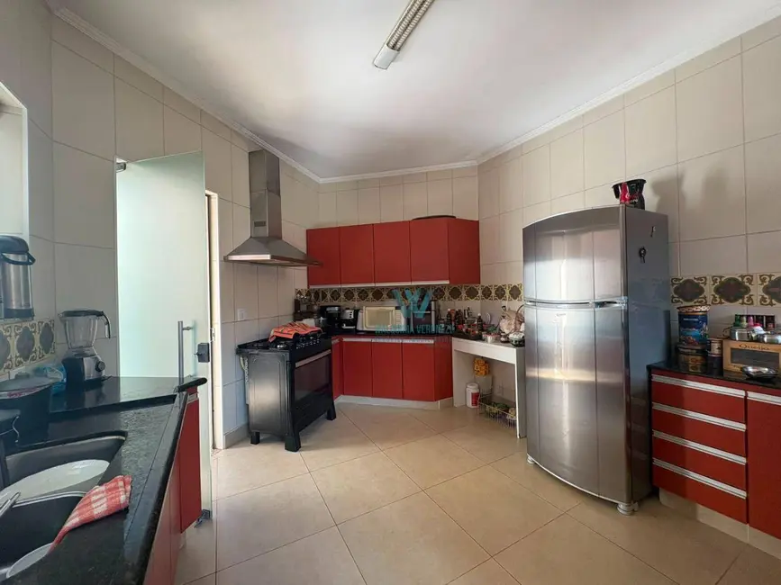 Casa de Condomínio com 3 quartos à venda, 402m2 em Condomínio Pitangueiras, Pocos De Caldas - MG - imagem 9 Foto 9 de Casa de Condomínio com 3 quartos à venda, 402m2 em Condomínio Pitangueiras, Pocos De Caldas - MG